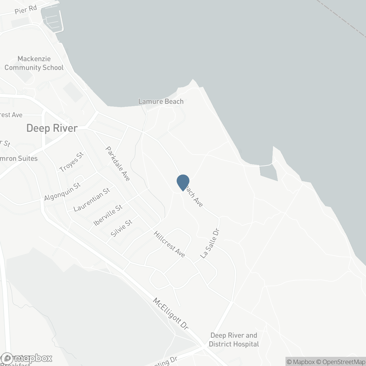 38 BEACH AVENUE, Deep River, Ontario K0J 1P0
